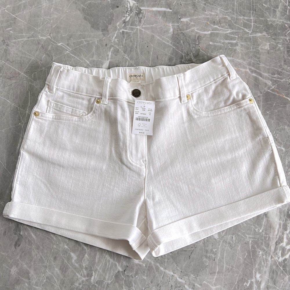 Crewcuts Classic denim short in white 🤍